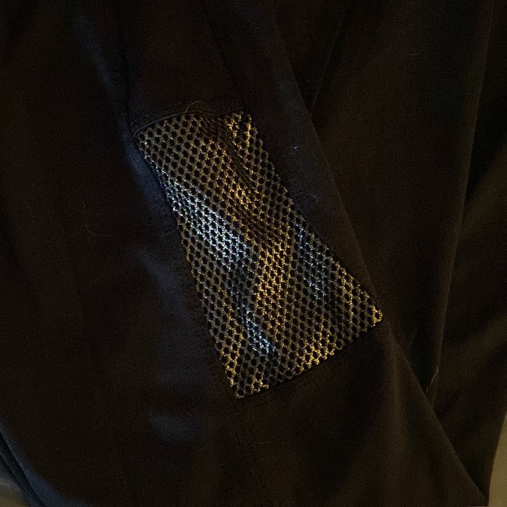 Women’s black leggings size medium - Picture 2 of 4